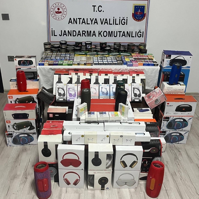 Manavgat'ta kaçakçılık operasyonu