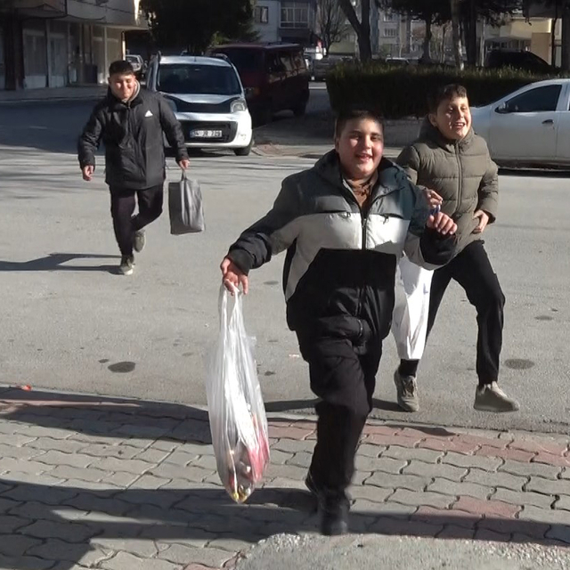 Konya'nın asırlık geleneği 'şivlilik' çocukları sevindiriyor