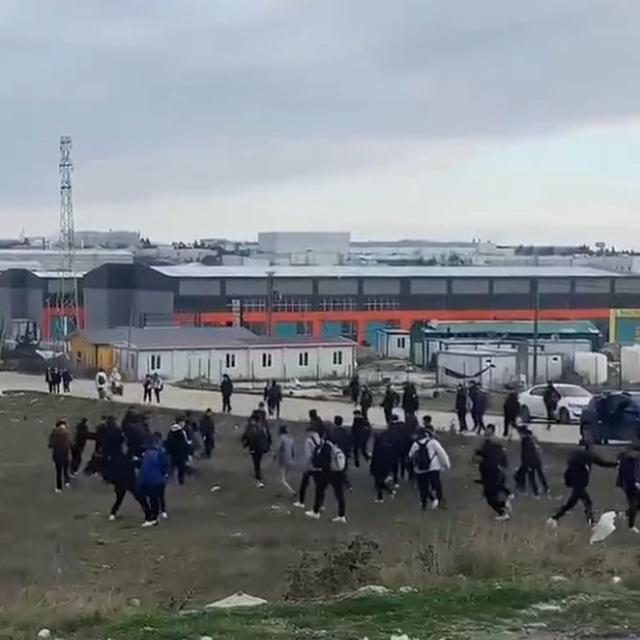 Tekirdağ'da lise öğrencilerinin kavgası kamerada