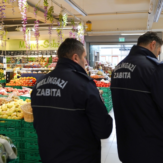 Melikgazi Belediyesi zabıta ekipleri, işletmelerde denetim yaptı