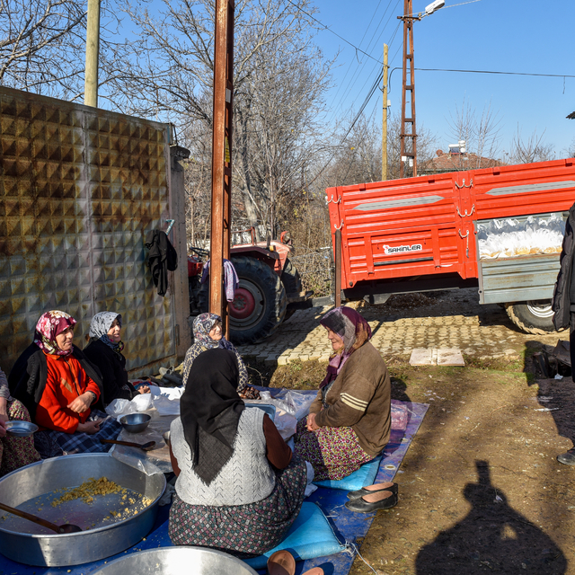 Taşköprü'de Regaip Kandili'nde geleneksel helva ikramı yapıldı