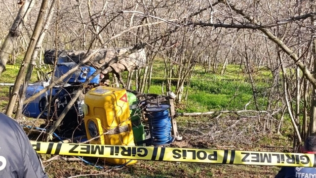 Sakarya'da devrilen traktörün sürücüsü öldü