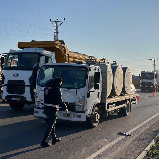 Hatay'da kamyonun çarptığı yaya hayatını kaybetti