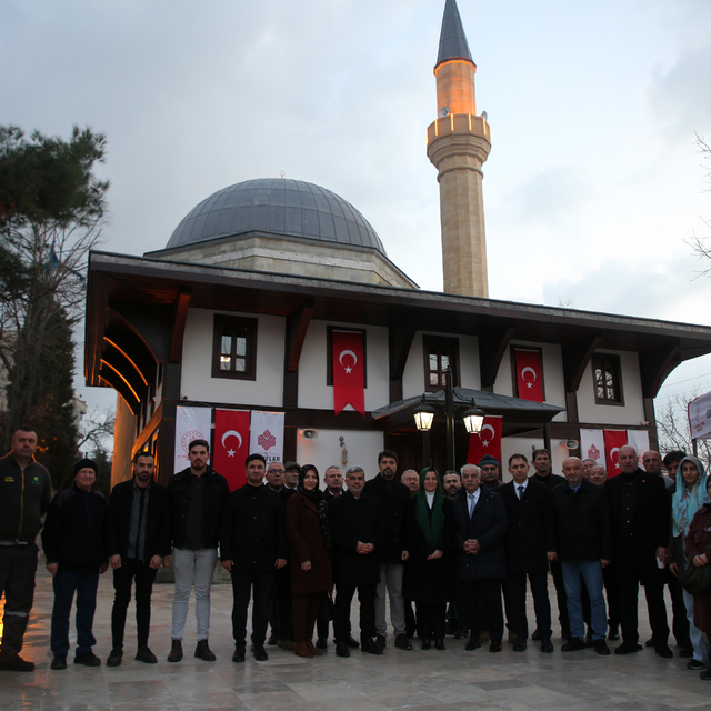 Edirne'de restorasyonu tamamlanan 5 asırlık cami ibadete açıldı