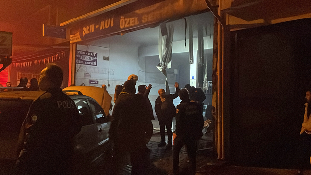Aydın'da tamirhanede çıkan yangın söndürüldü