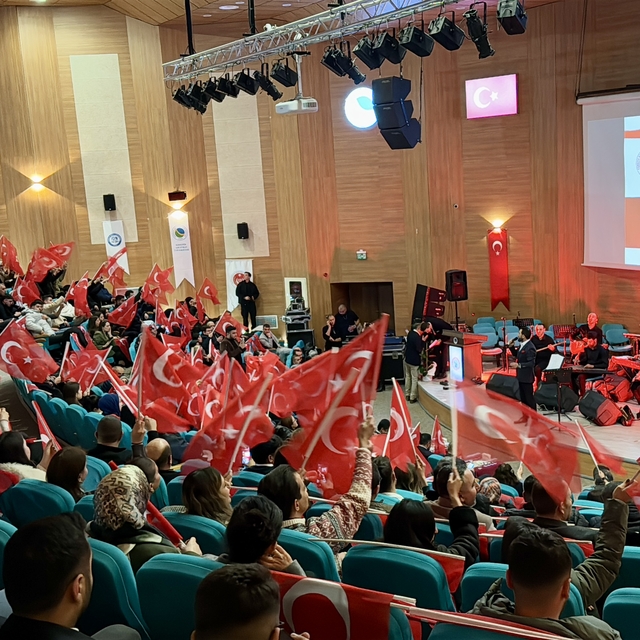 Kırşehir'de "Beyaz Hüzün: Sarıkamış Şehitlerine Saygı Gecesi" düzenlendi