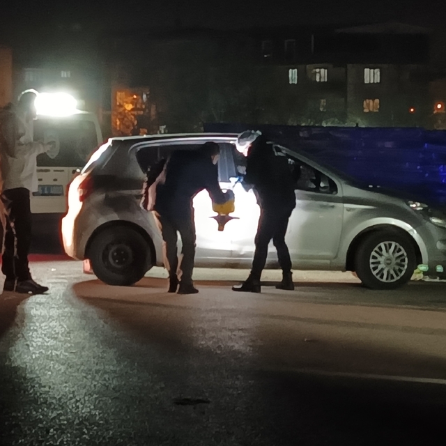 Park halindeki otomobilde silahla başından vurulmuş şekilde bulunan kadın h...