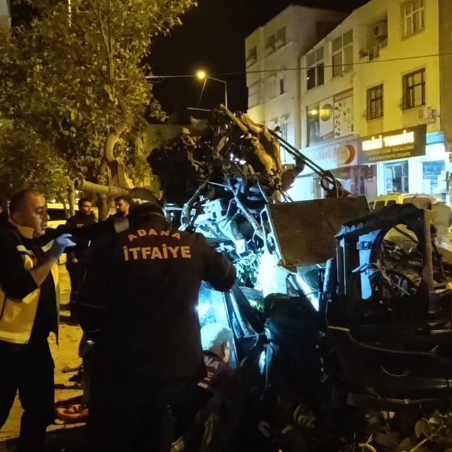 Adana'daki trafik kazasında 2 kişi yaralandı