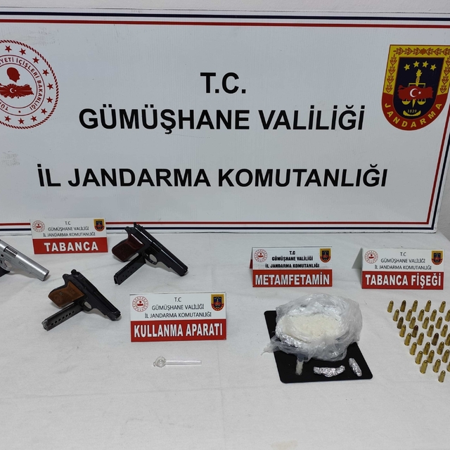 Gümüşhane'de uyuşturucu madde ve ruhsatsız tabanca ele geçirildi