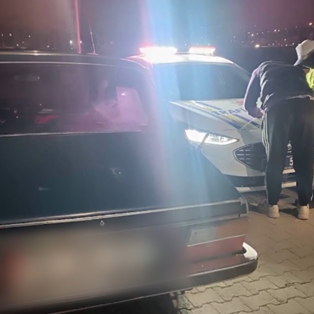 Yüksek sesli müzikle çevreye rahatsızlık veren sürücüye 43 bin TL ceza