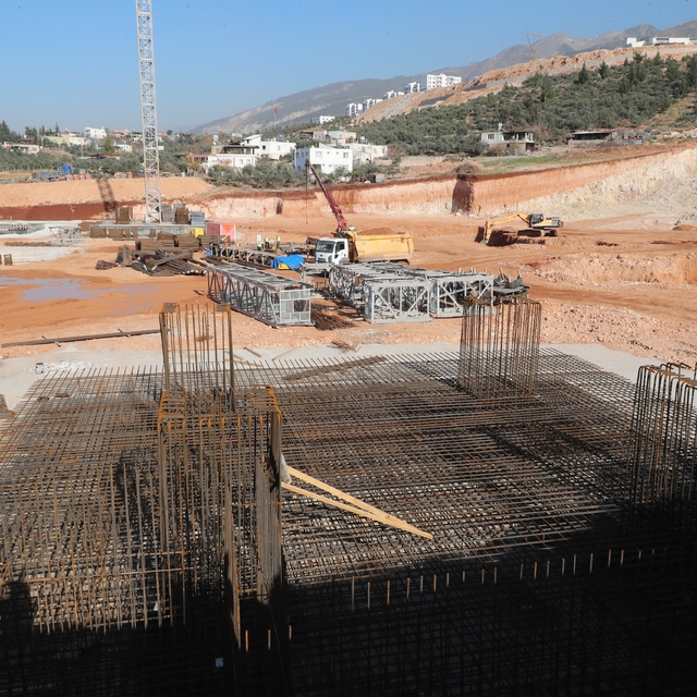 İskenderun'da 600 yataklı devlet hastanesi inşaatı sürüyor