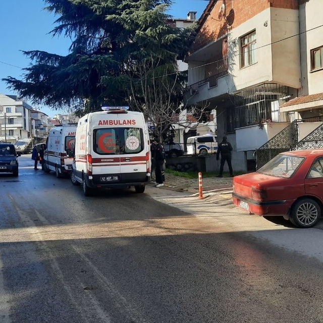 Kocaeli'de 'park' kavgası; 4 yaralı