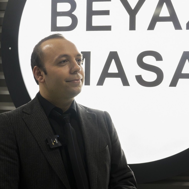 Afyonkarahisar'da boğazına yiyecek kaçan kişi Heimlich manevrasıyla kurtarı...