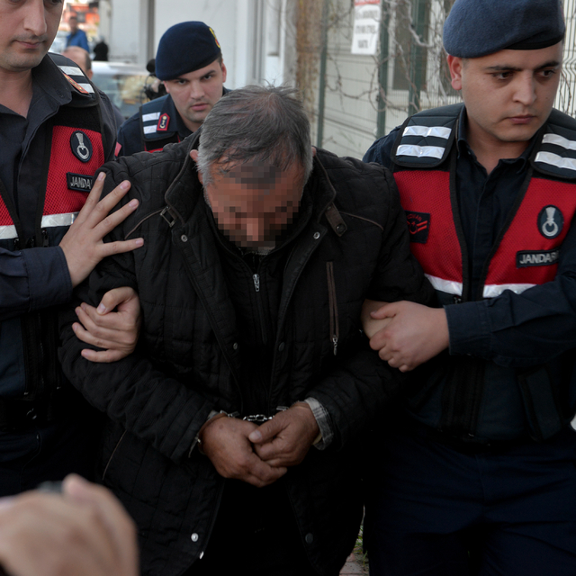 Yol kenarında cesedi bulunan Rafet'in baba, anne ve ablası adliyede (2)