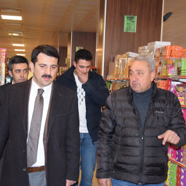 Karapınar Kaymakamı Öztürk'ten, esnaf ve vatandaşlara ziyaret