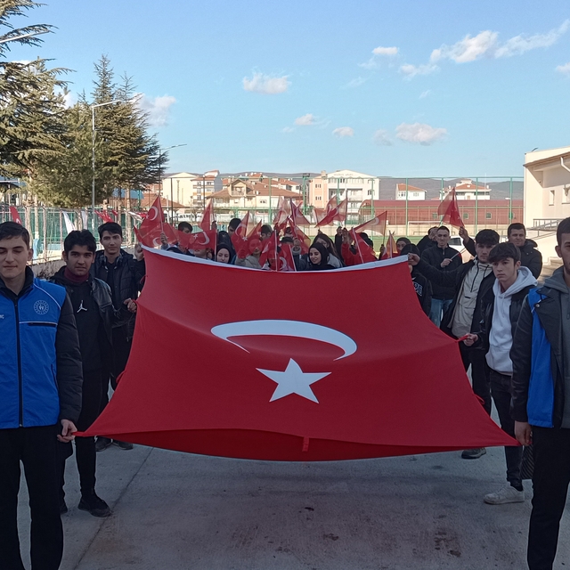 Pazaryeri'nde Sarıkamış şehitleri için yürüyüş yapıldı