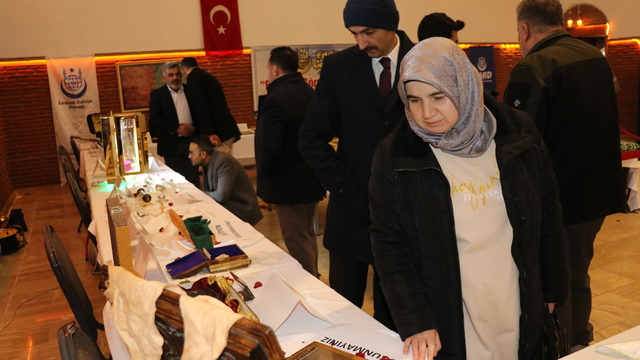 Amasya'da kutsal emanetler sergilendi