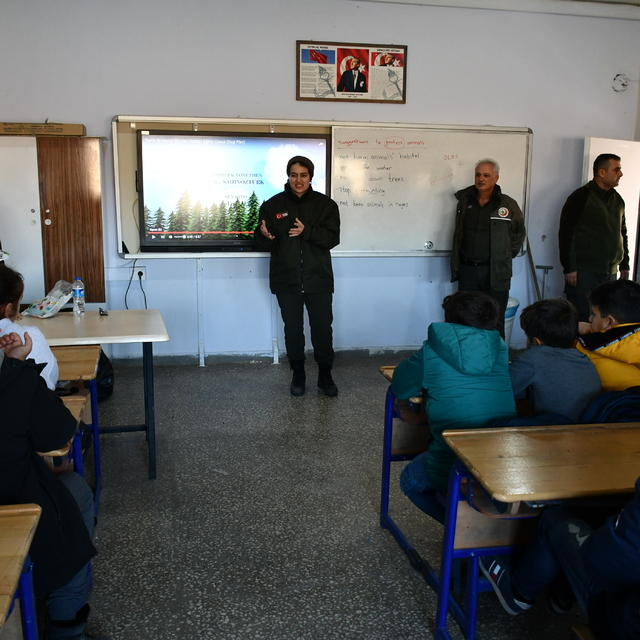 Batman'da 2024'te 40 okul bahçesine fidan dikildi