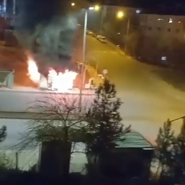 Batman'da otobüsü şoförlerinin kaldığı kulübe kundaklandı