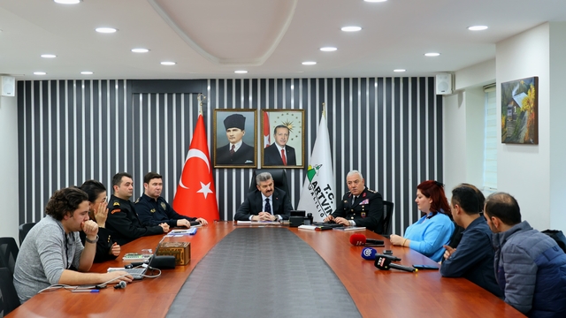 Artvin'de Güvenlik ve Asayiş Değerlendirme Toplantısı gerçekleştirildi