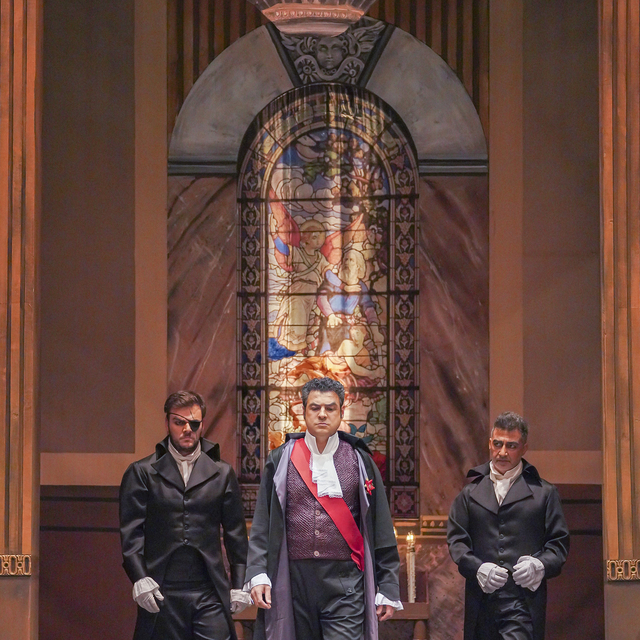 Antalya Devlet Opera ve Balesi yeni yılın ilk eseri olarak "Tosca"yı sahnel...