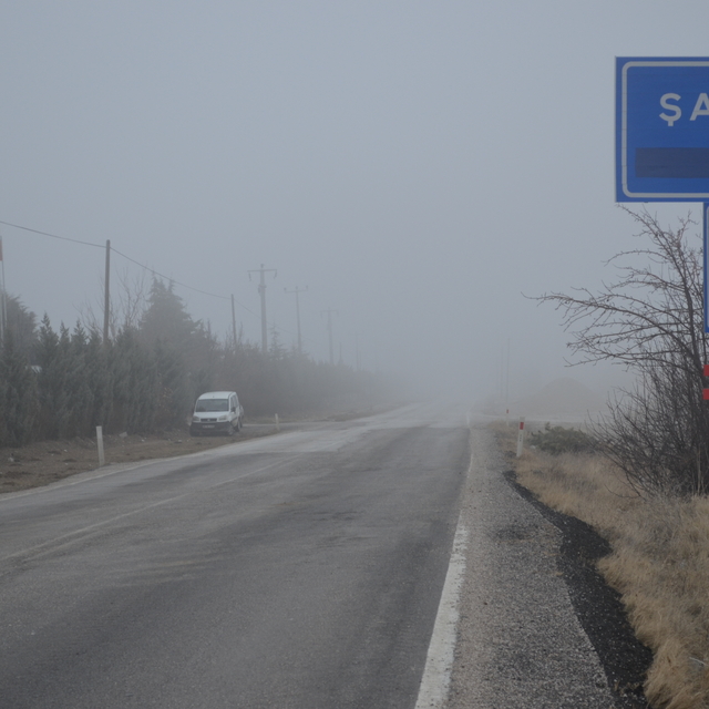 Çankırı-Ankara kara yolunda sis etkili oluyor