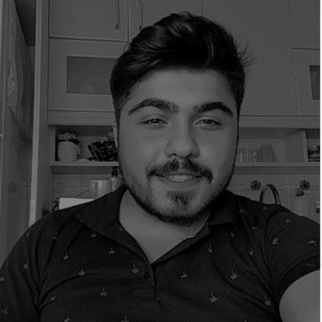 Bıçakladığı arkadaşına önce yardım etti, sonra kaçtı; o anlar kamerada