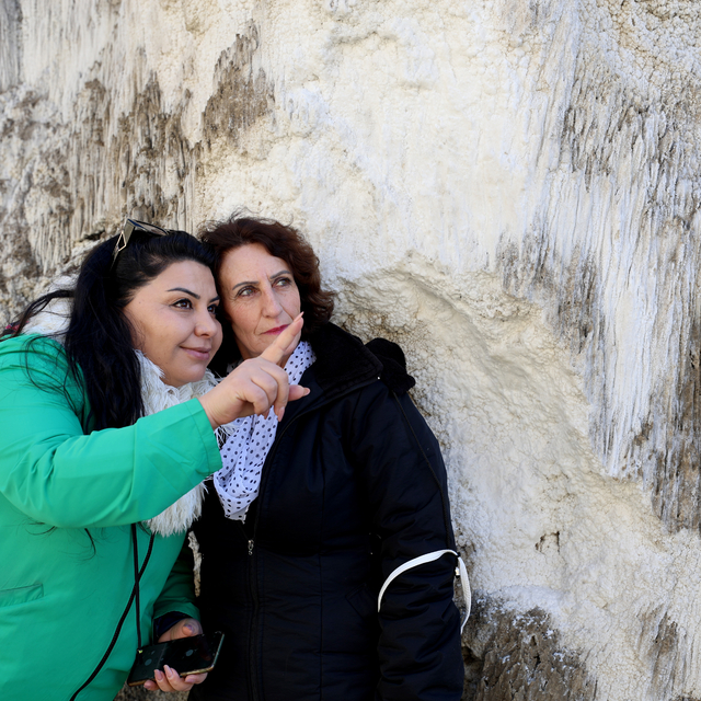 Iğdır'daki Tuz Terapi Merkezi kış aylarında da turistleri ağırlıyor