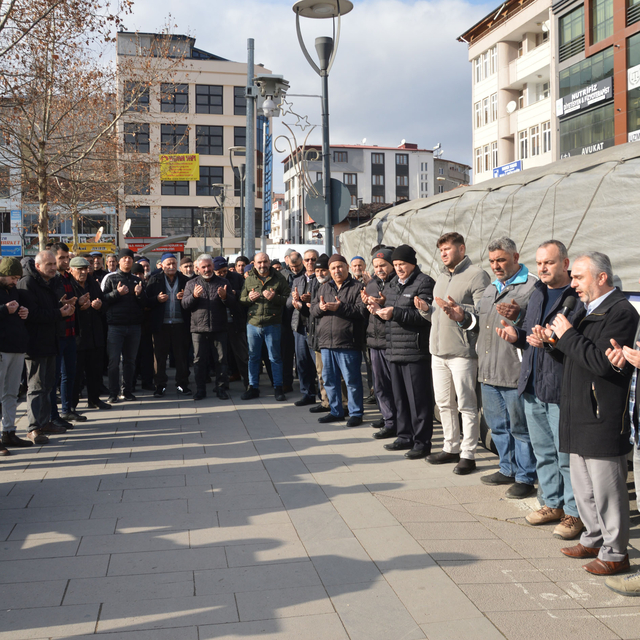 Samsun'dan Suriye'ye 600 çuval un gönderildi