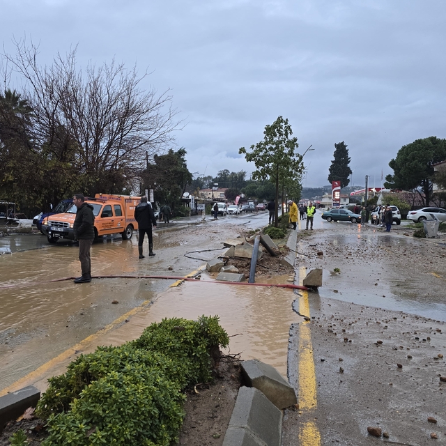 Muğla'da sağanak etkili oluyor