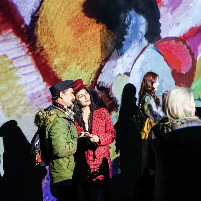 "Kandinsky: Mavi Süvarinin Yolculuğu" sergisi açıldı