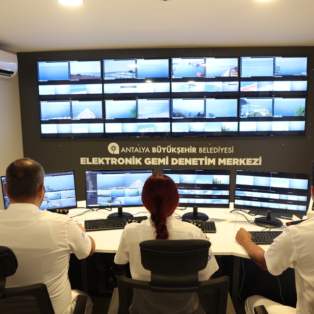 Antalya'da geçen yıl denizi kirleten gemilere 103 milyon lira ceza uyguland...