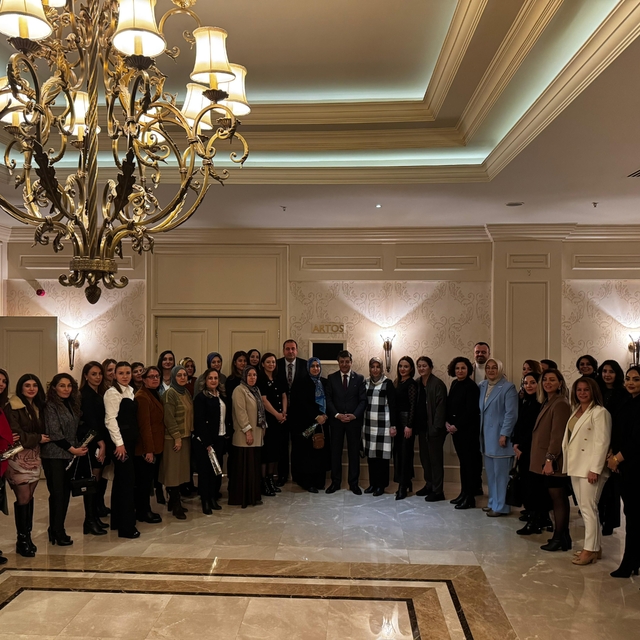 AK Parti Van Milletvekili Türkmenoğlu iş kadınlarıyla buluştu