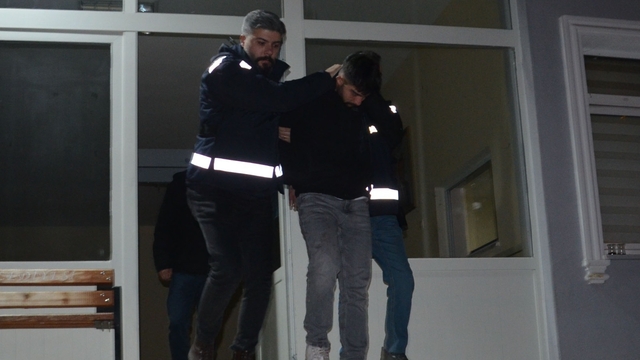 Arkadaşını bıçaklayarak öldüren şüpheli, tutuklandı