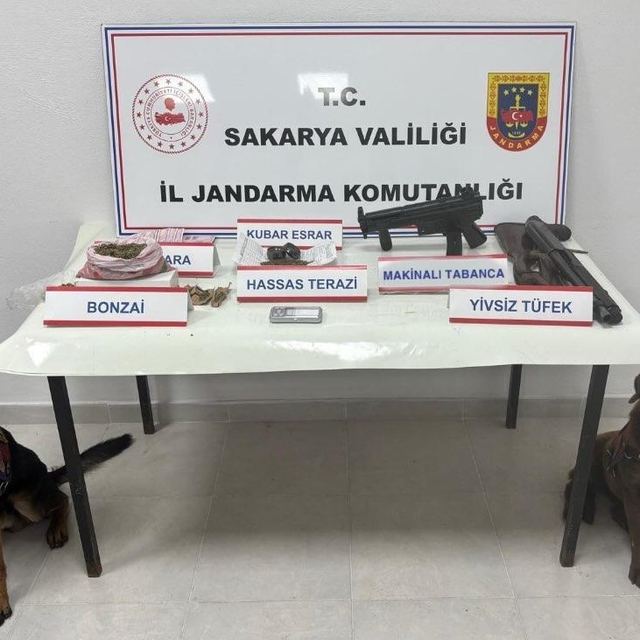 Sakarya'da geçen ay uyuşturucu ve kaçakçılığın önlenmesi kapsamında 135 ope...
