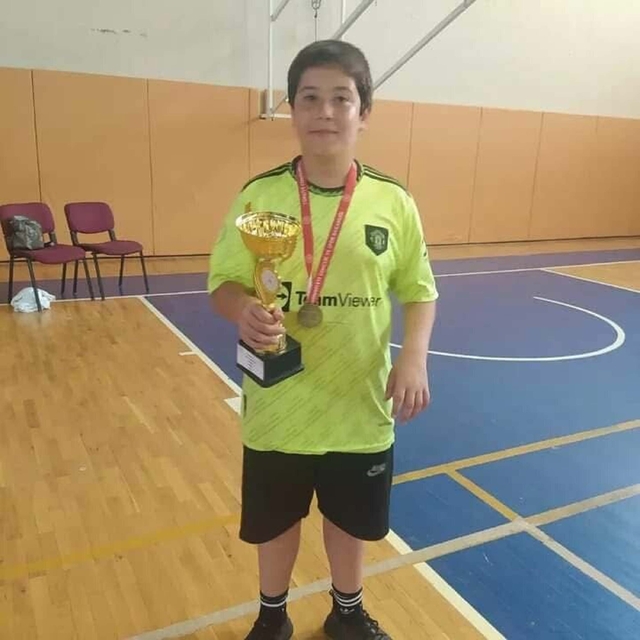 Bisikleti ile istinat duvarından düşen güreşçi Tuna, son yolculuğuna uğurla...