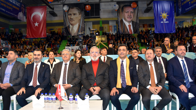 AK Parti Genel Başkan Yardımcısı Demiröz, partisinin Kırıkkale İl Kongresi'nde konuştu: