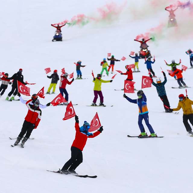 Hesarek Kayak Merkezi'nde sezon açıldı