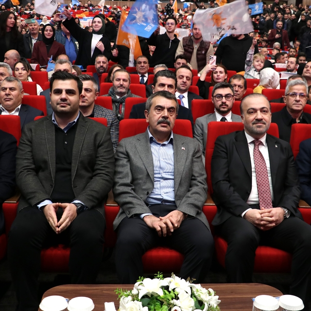 Bakan Tekin, AK Parti Kocaeli İl Gençlik Kolları 7. Olağan Kongresi'nde kon...