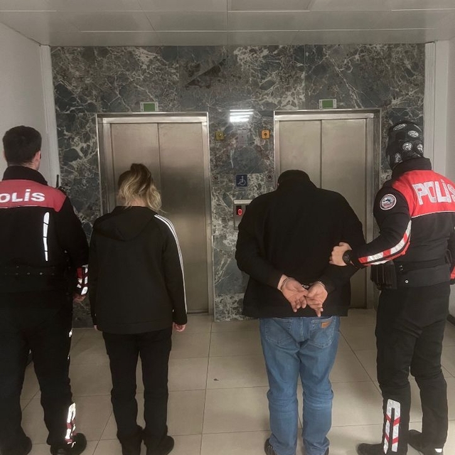 Kocaeli'de uyuşturucuyla yakalanan 2 şüpheli tutuklandı