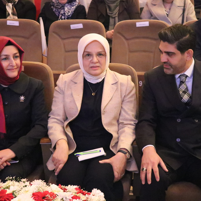 AK Parti'li Keşir, Karabük Kadın Kolları Kongresi'nde konuştu: