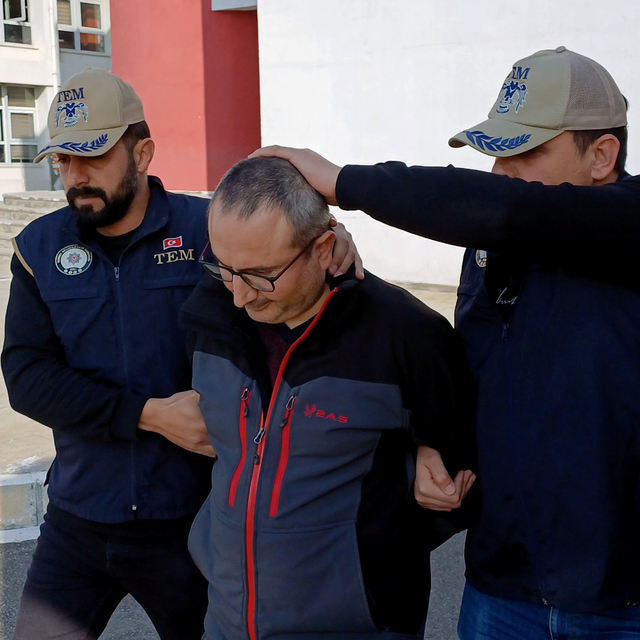 FETÖ'den ihraç yüzbaşı Adana'da yakalandı