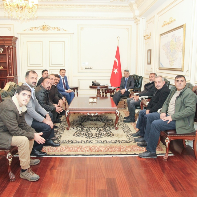 Yozgat'ta muhtarlardan Vali Özkan'a ziyaret