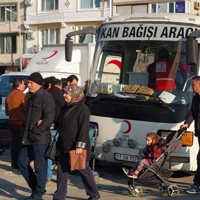Gelibolu'da Kızılay'a bir günde 67 ünite kan bağışı yapıldı