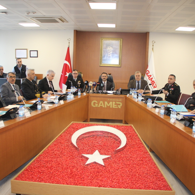 Kocaeli'de İl Güvenlik ve Asayiş Toplantısı yapıldı