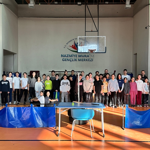 Dörtyol'da badminton turnuvası düzenlendi