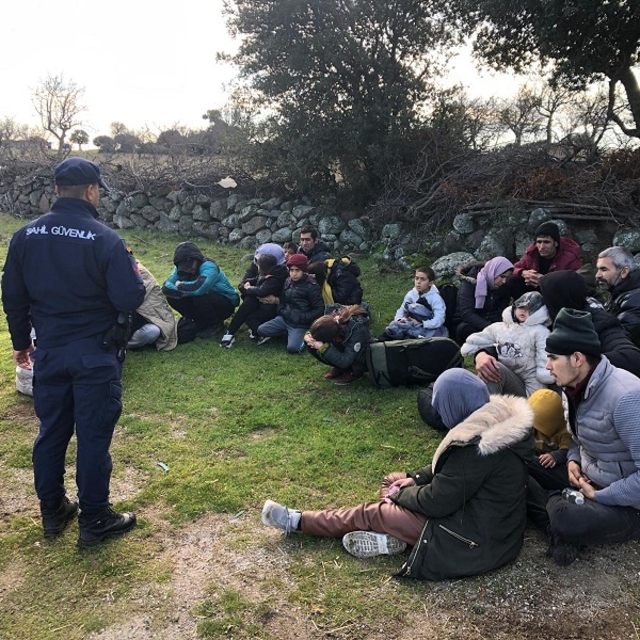 Çanakkale'de 22 düzensiz göçmen yakalandı