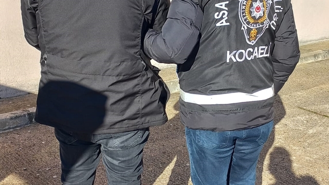 Kocaeli'de kesinleşmiş hapis cezası bulunan 3 hükümlü yakalandı