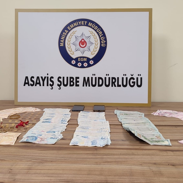 Manisa'da dolandırıcılık operasyonunda yakalanan 2 şüpheli tutuklandı