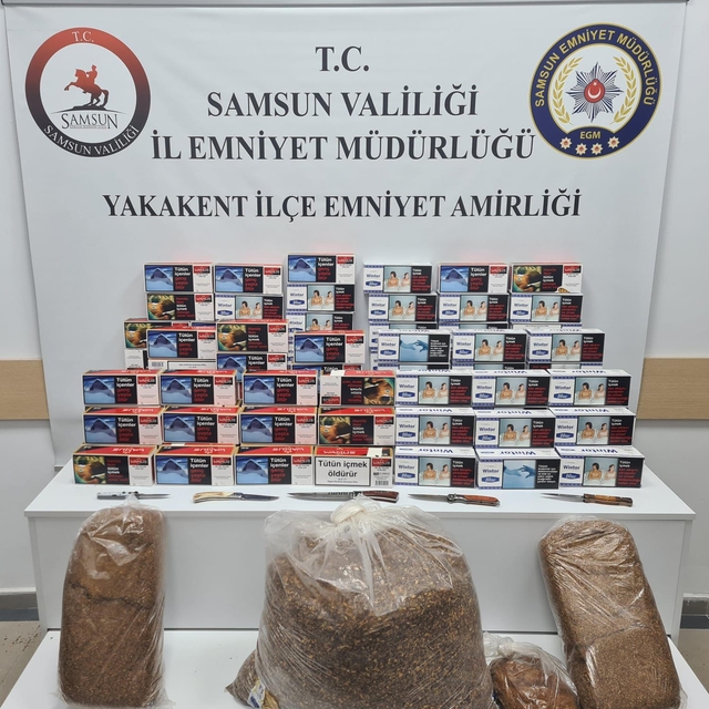 Samsun'da bir araçta 20 bin makaron ve 25 kilogram kaçak tütün bulundu